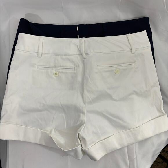 NY&C 7th Avenue Women’s 4” Shorts Lot of 2 Black & White Size 8 - Picture 3 of 3